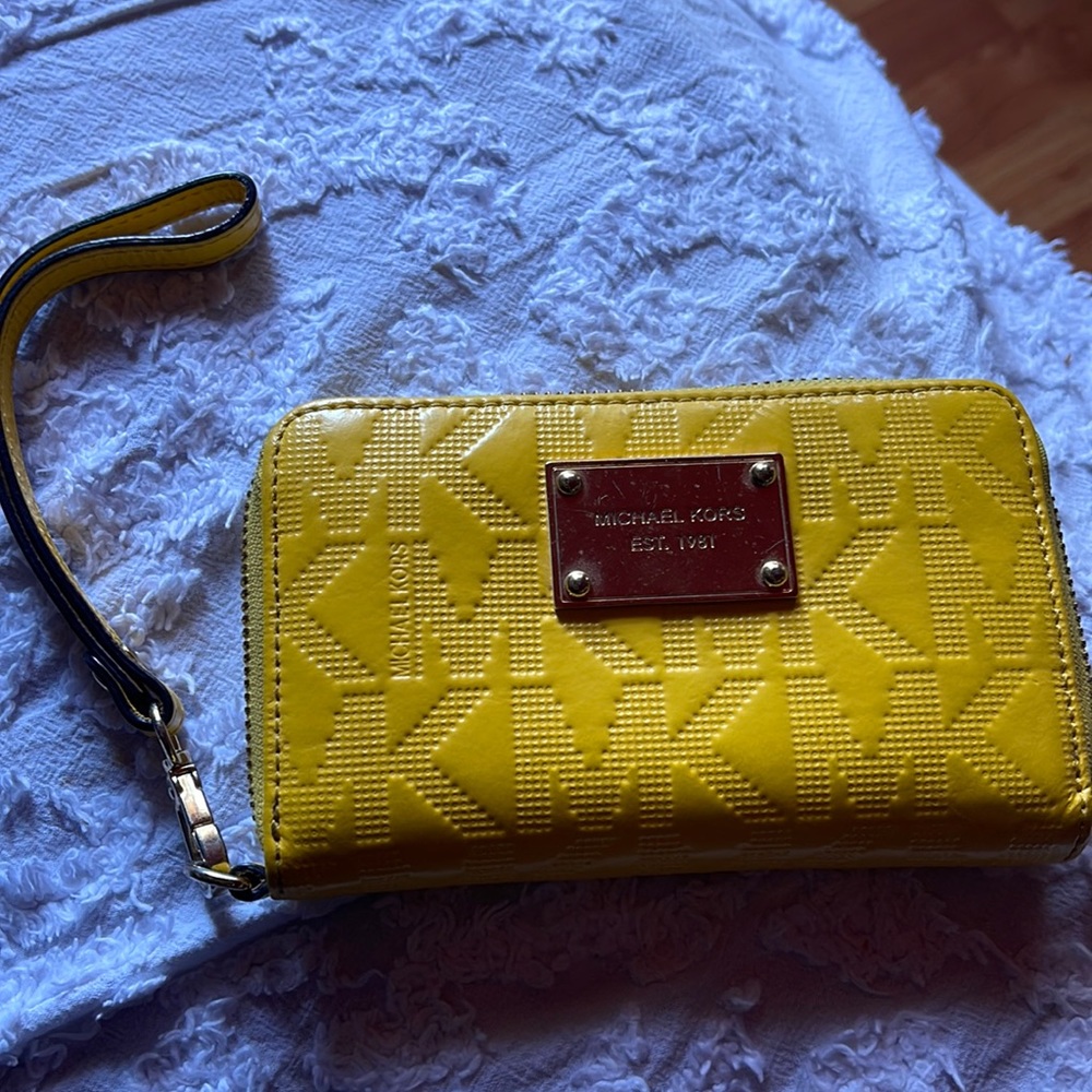 Wristlet MK yellow